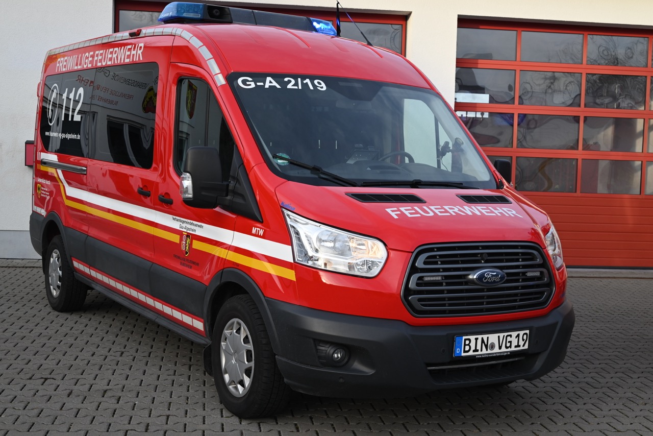 Mannschaftstransportfahrzeug Ford Transit der Feuerwehr Bubenheim